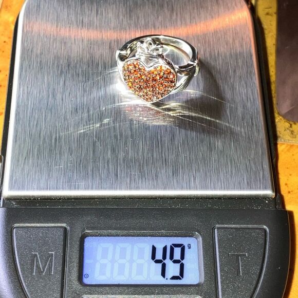 Natural Red Garnet Sterling Silver Claddagh Ring Size 5 - Picture 9 of 9